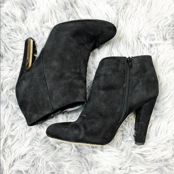 Call It Spring Love Lawren Black Booties - Picture 5 of 6